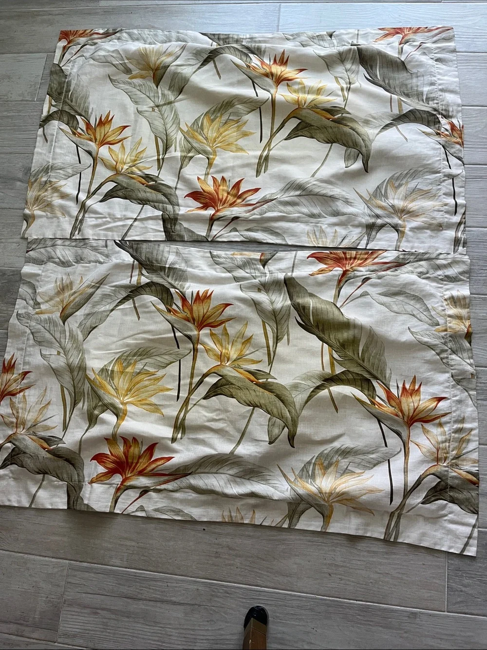 2 Tommy Bahama King Birds of Paradise pillow cases tropical green orange floral